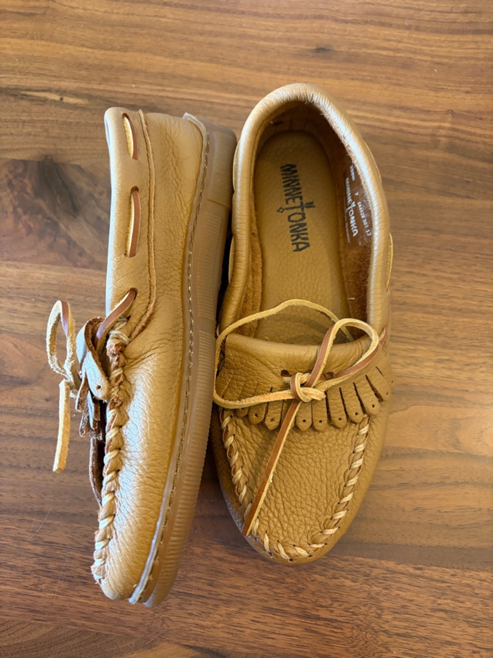 Minnetonka 390 Women’s Genuine Moosehide Fringed Kitty Mocassins | 7 - Picture 2 of 4